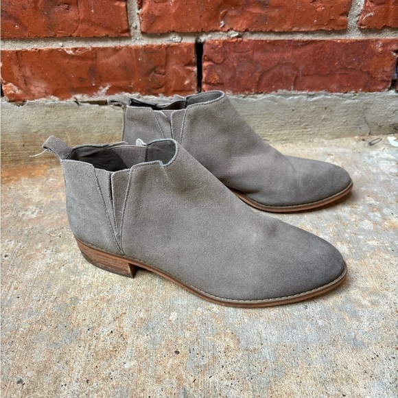 BP Womens 7 Taupe Tan Suede Ankle Boots Booties - Picture 5 of 10
